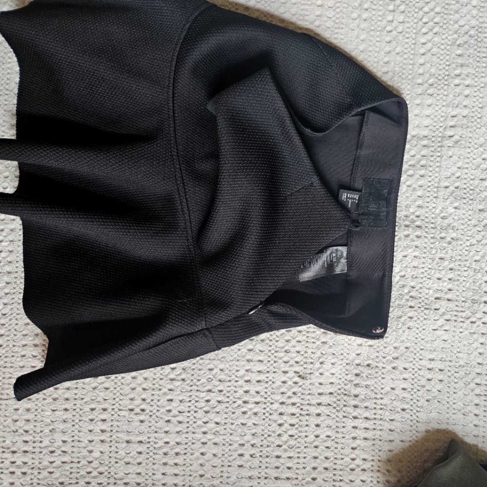 Mini skirt - Picture 2 of 2